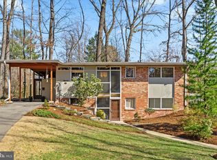 7604 Westminster Ct, Falls Church, VA 22042