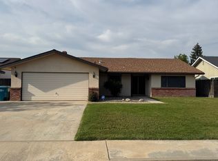 1380 Median Ave, Porterville, CA 93257