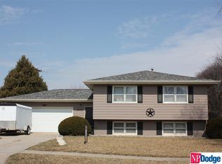 2600 Sunrise Dr, Blair, NE 68008