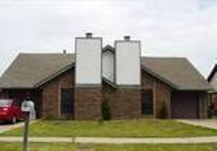 2nd image of 223 Skylark Ct #225