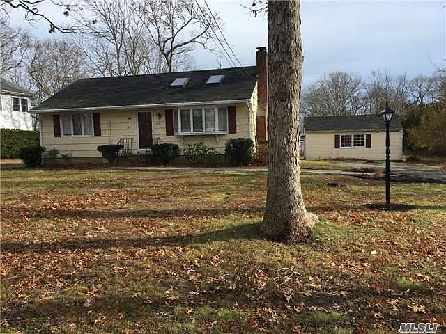 1st image of 250 Smith Dr N