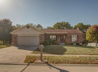 4831 Mehlbrook Dr, Saint Louis, MO 63129