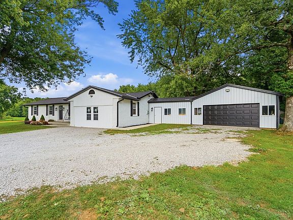 4th image of 2344 Oak Corner Rd