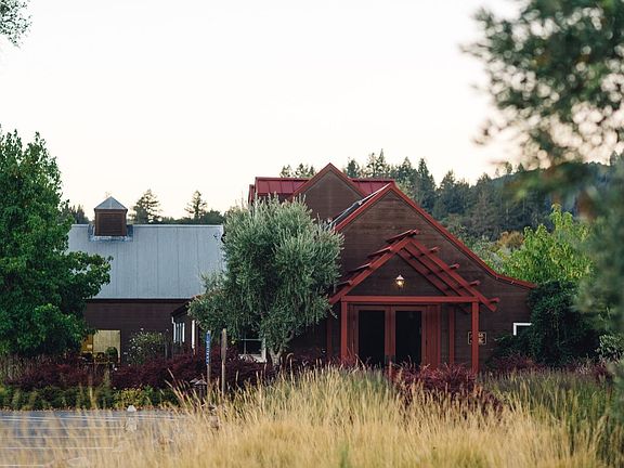 4th image of 5610 Dry Creek Road