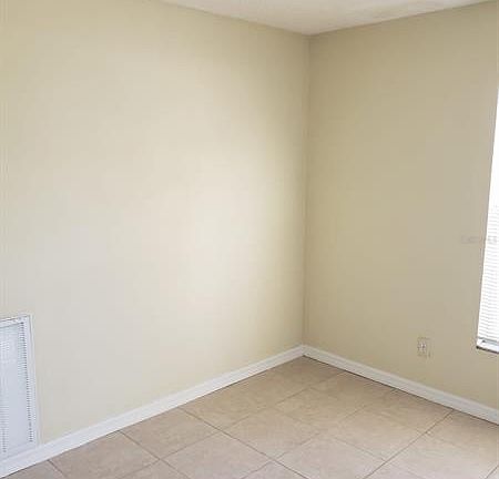 4th image of 2100 S Washington Ave