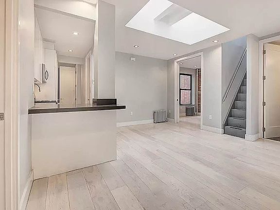 2nd image of 195 Stanton St APT 6C