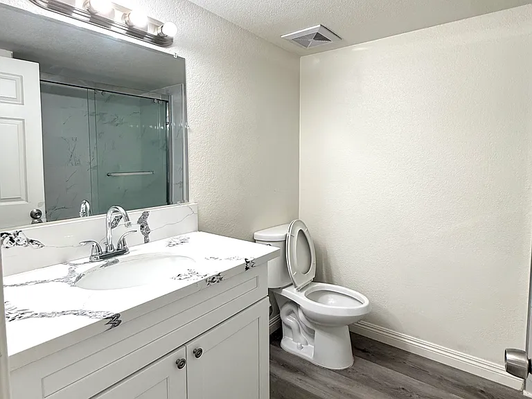 320 S Ynez Ave #D — Photo 7