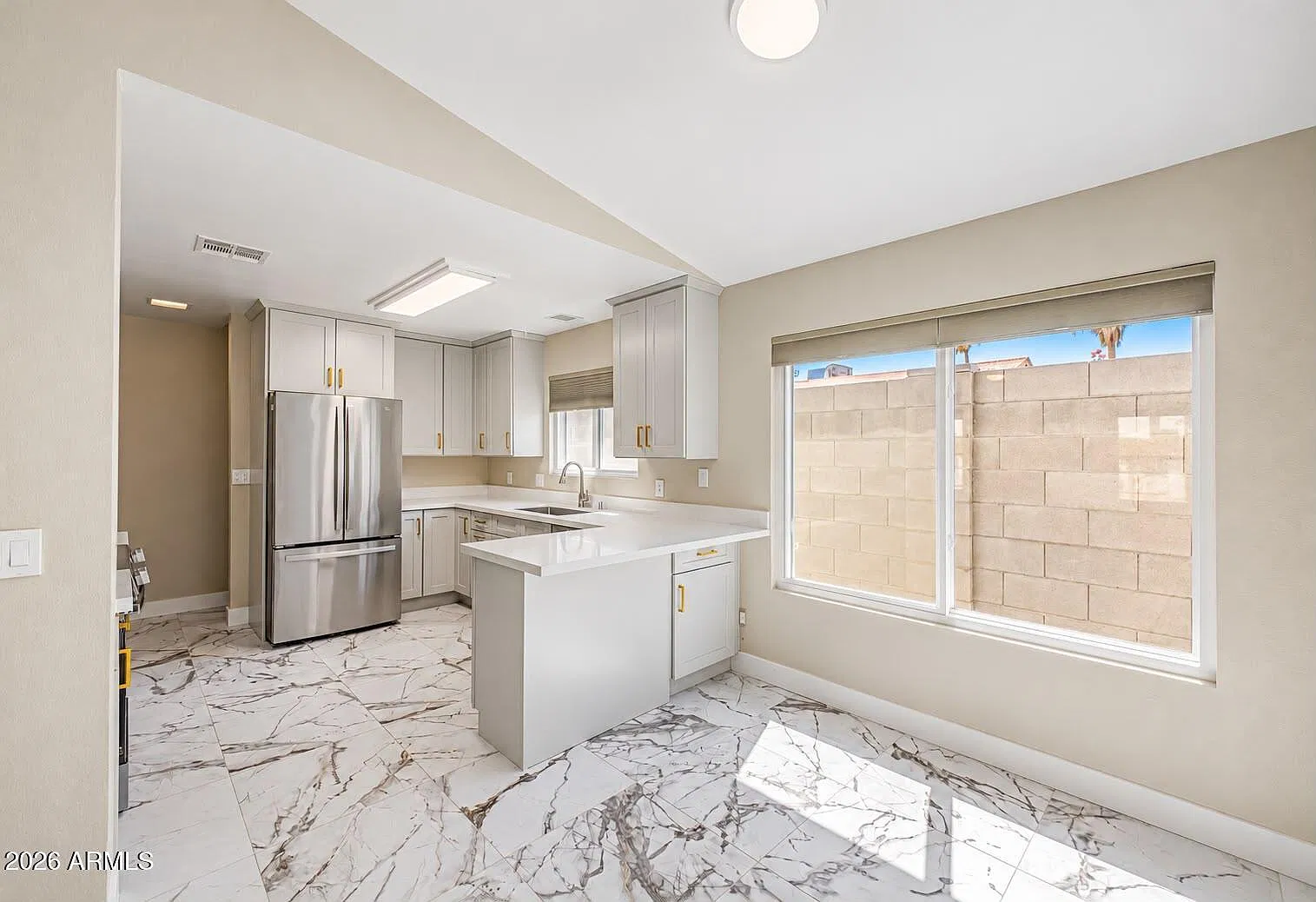 3 bed, 2.0 bath, 1136 sqft, $2,349 — Photo 3