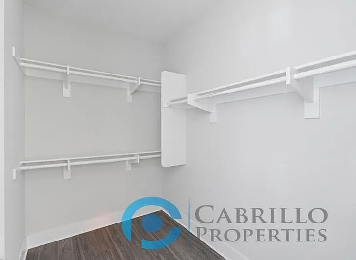1662 Neptune Ave — Photo 41