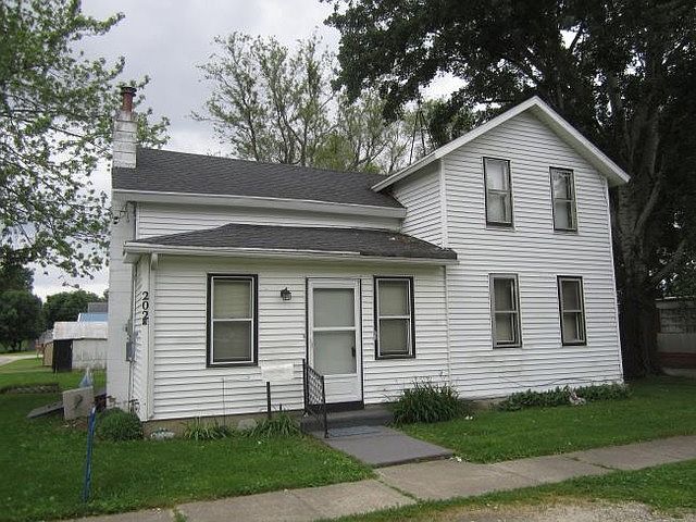 1st image of 202 Station St