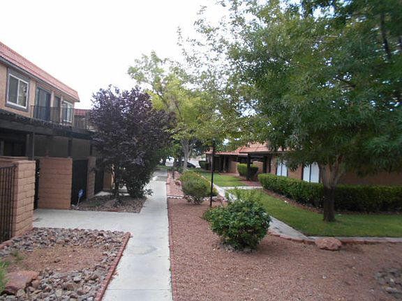 2nd image of 321 Brookside Ln Unit D