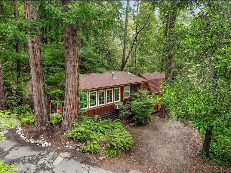 5649 Hillside Dr #B — Photo 7