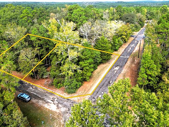 4th image of 307 Cherokee Dr