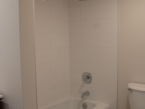 4th image of 514 Andra Ct #B