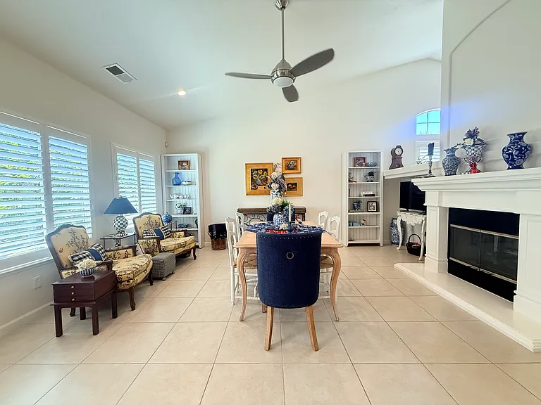 1140 E Sawgrass Ave — Photo 11
