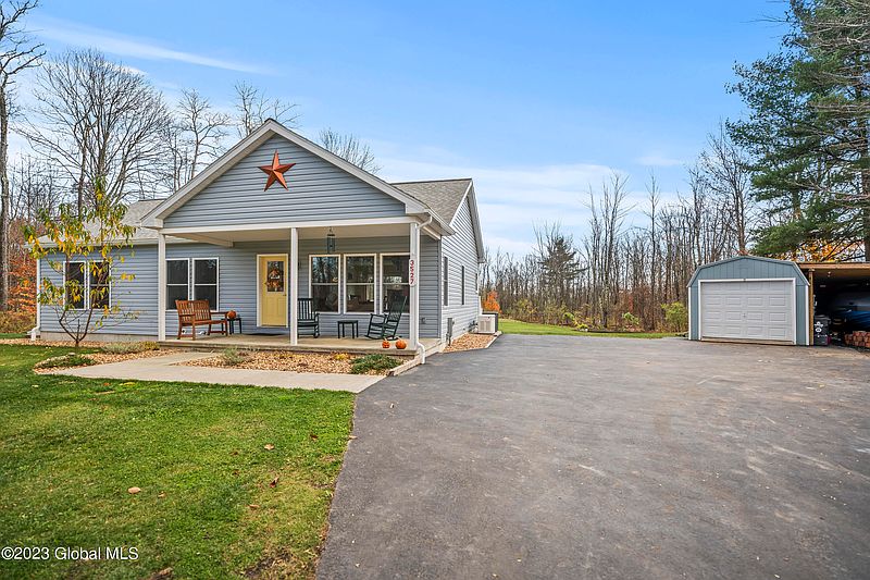 2nd image of 3527 Lake Road
