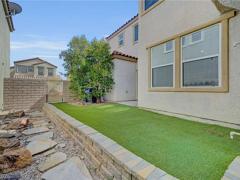 12052 Hathaway Pines Ln — Photo 43