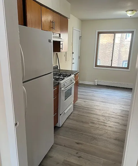 326 Custer Ave #3A — Photo 8
