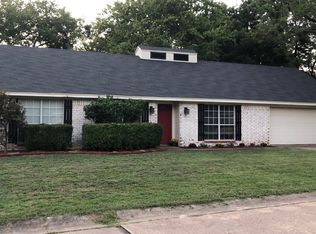 44 Turtle Creek Dr, Paris, TX 75462