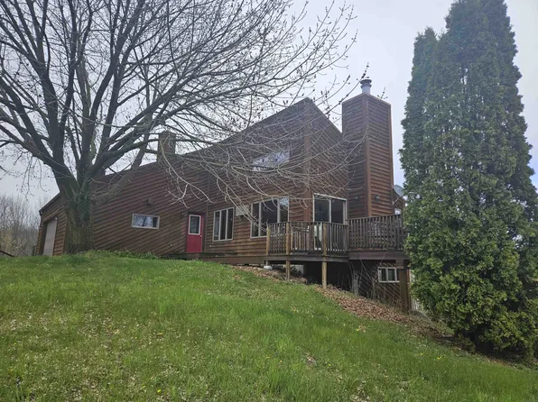 W11328 Tower Ln, Marion, WI 54950