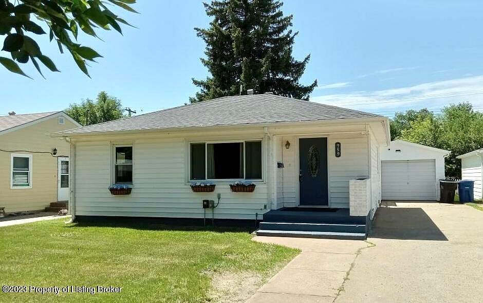 1st image of 959 Park Ave