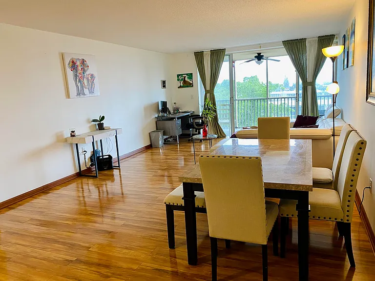 1750 NE 191st St #600 — Photo 4