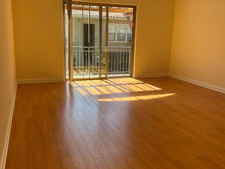 2030 Dracena Dr #29 — Photo 5