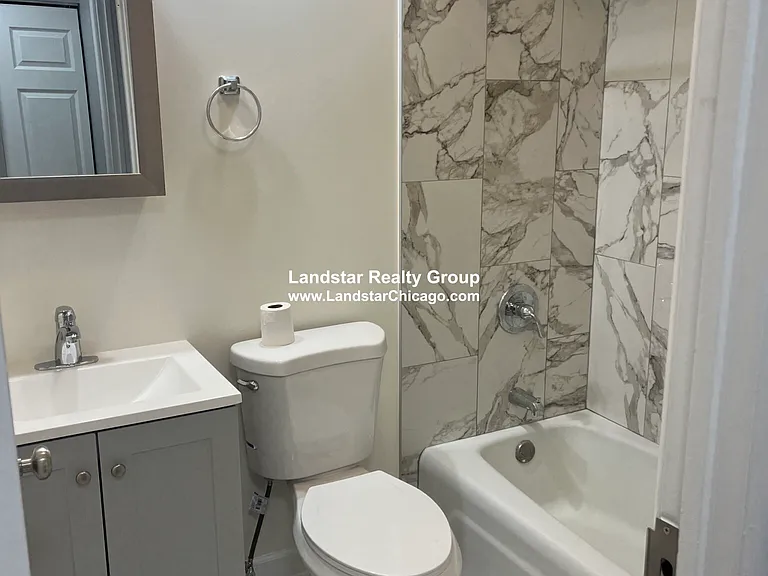 6830 N Sheridan Rd #465 — Photo 1