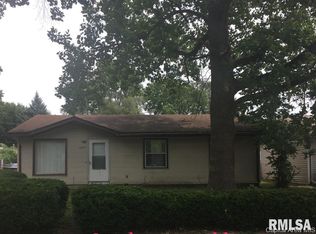 1852 Honeysuckle Ct, Springfield, IL 62703
