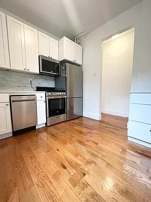 Rented by Landmark Realty & Management | media 17