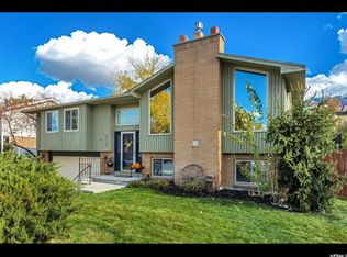 10125 S Roseboro Rd, Sandy, UT 84092