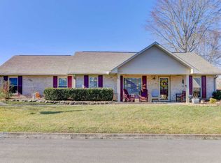 1901 Brunswick Dr, Maryville, TN 37803