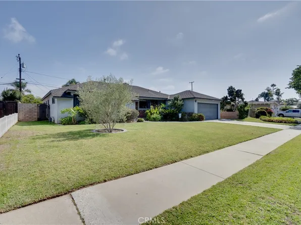 1738 Paloma Dr, Newport Beach, CA 92660