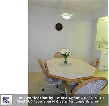3rd image of 3079 Newport Cres #Q