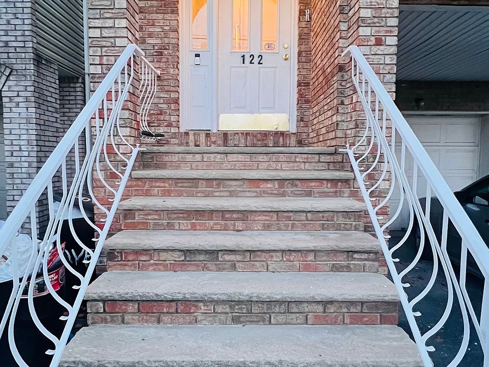 MAIN ENTRANCE