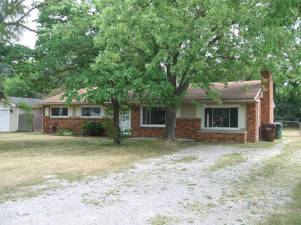 1st image of 50928 Dartmoor Dr
