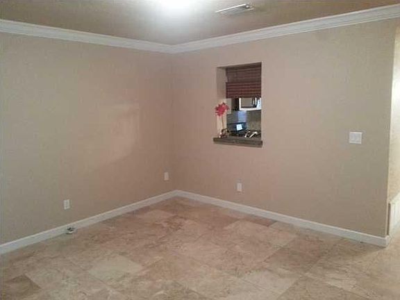 3rd image of 208 1st St SE #E