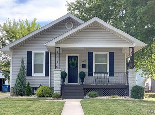 1406 N 2nd St, Edwardsville, IL 62025