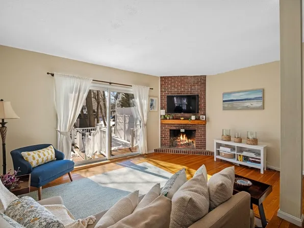 9 Lincoln Park, Marblehead, MA 01945