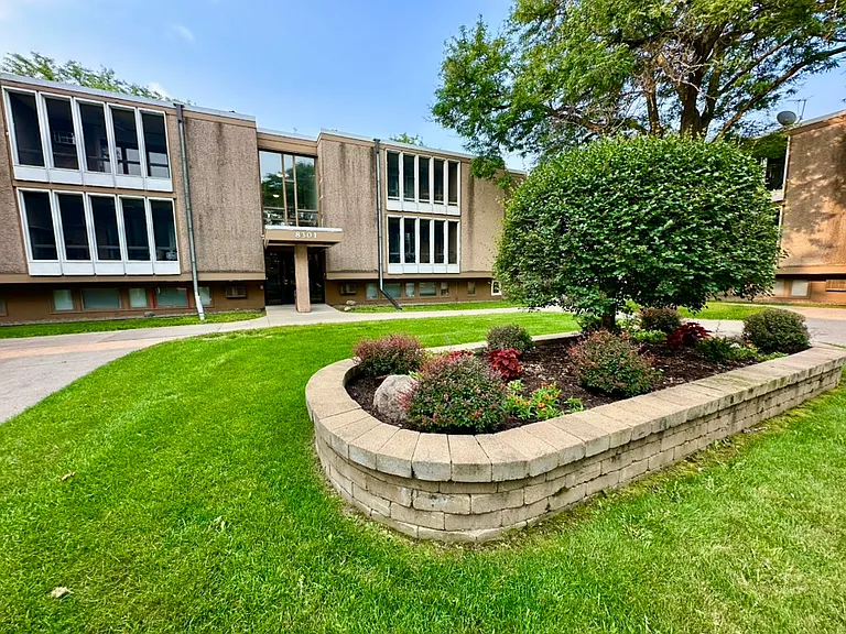 Aquila Court exterior