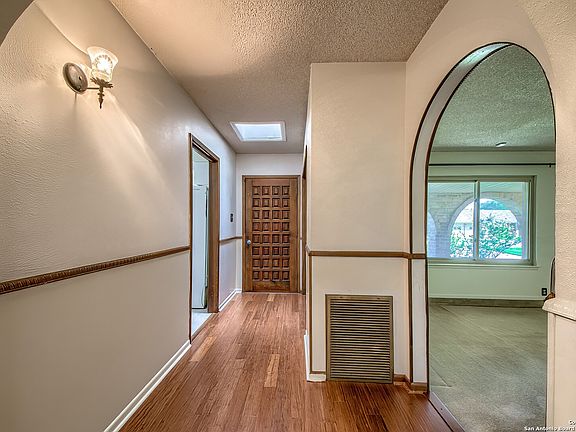 5th image of 3516 Pinebluff