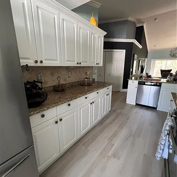 1095 Partridge Cir #201 — Photo 9