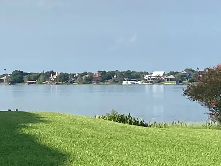 2108 Jonathan Ln — Photo 39