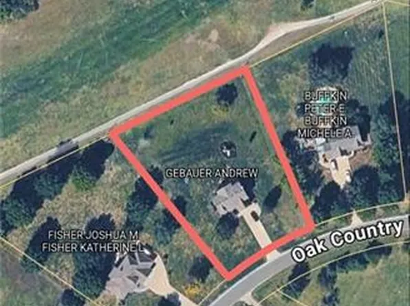 8590 Oak Country Ln, De Soto, KS 66018