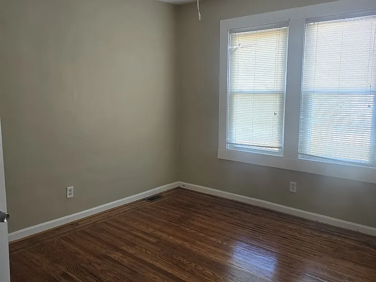4028 W Cold Spring Ln — Photo 7