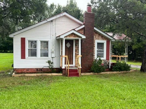 104 Taylor Rd, Gadsden, AL 35905