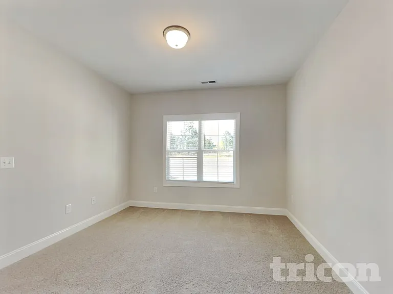 107 D L Phillips Ln — Photo 13