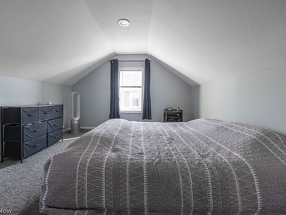 4th image of 3106 Grovewood Ave