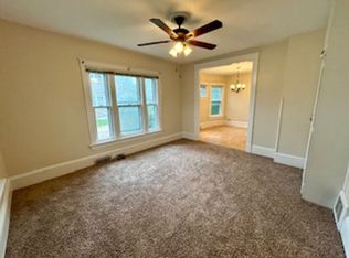 313 15th St NE, Cedar Rapids, IA 52402