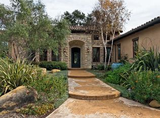 10790 Encino Dr, Oak View, CA 93022